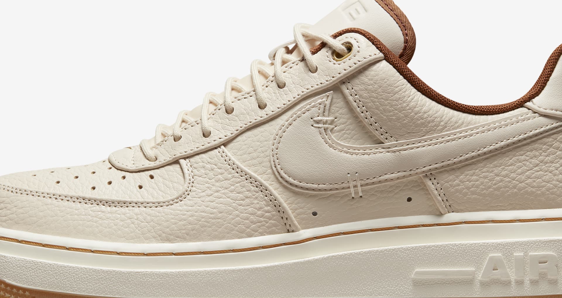 【NIKE公式】エア フォース 1 ラックス 'Pearl White' (DB4109-200 / AF 1 LUXE). Nike