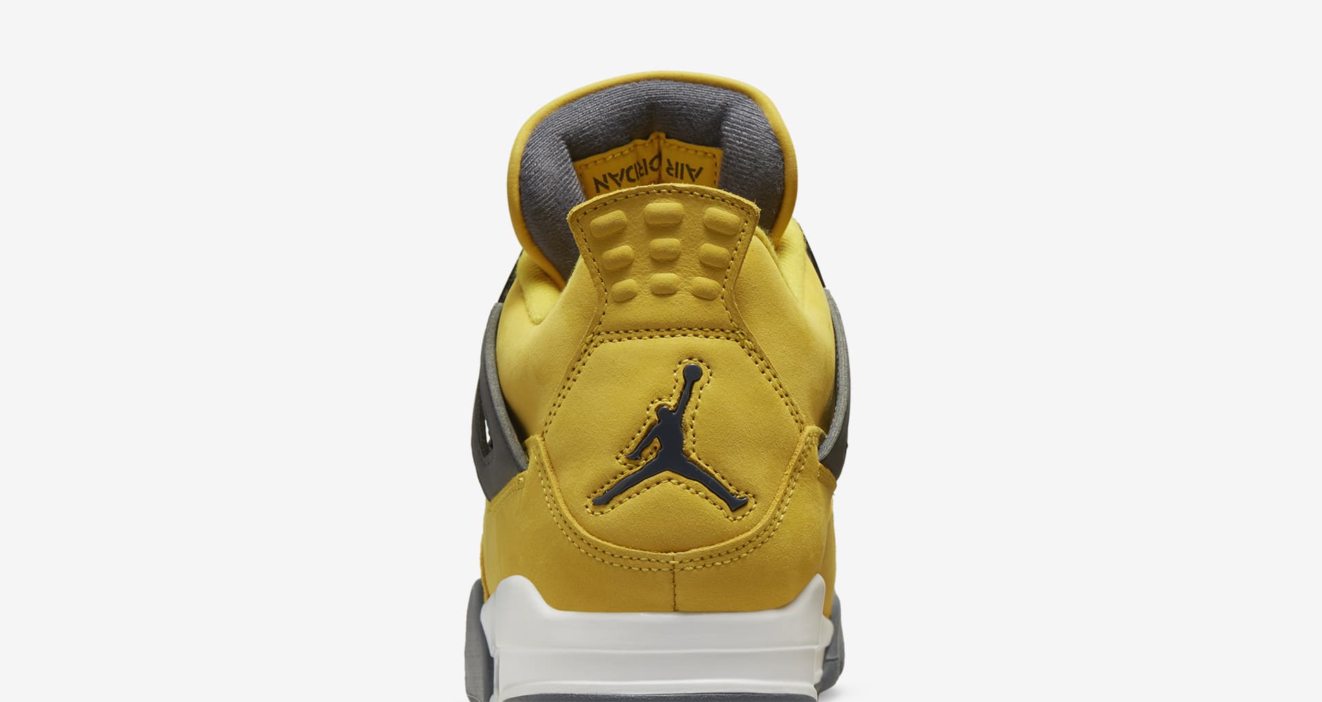 วันเปิดตัว Air Jordan 4 “Tour Yellow”