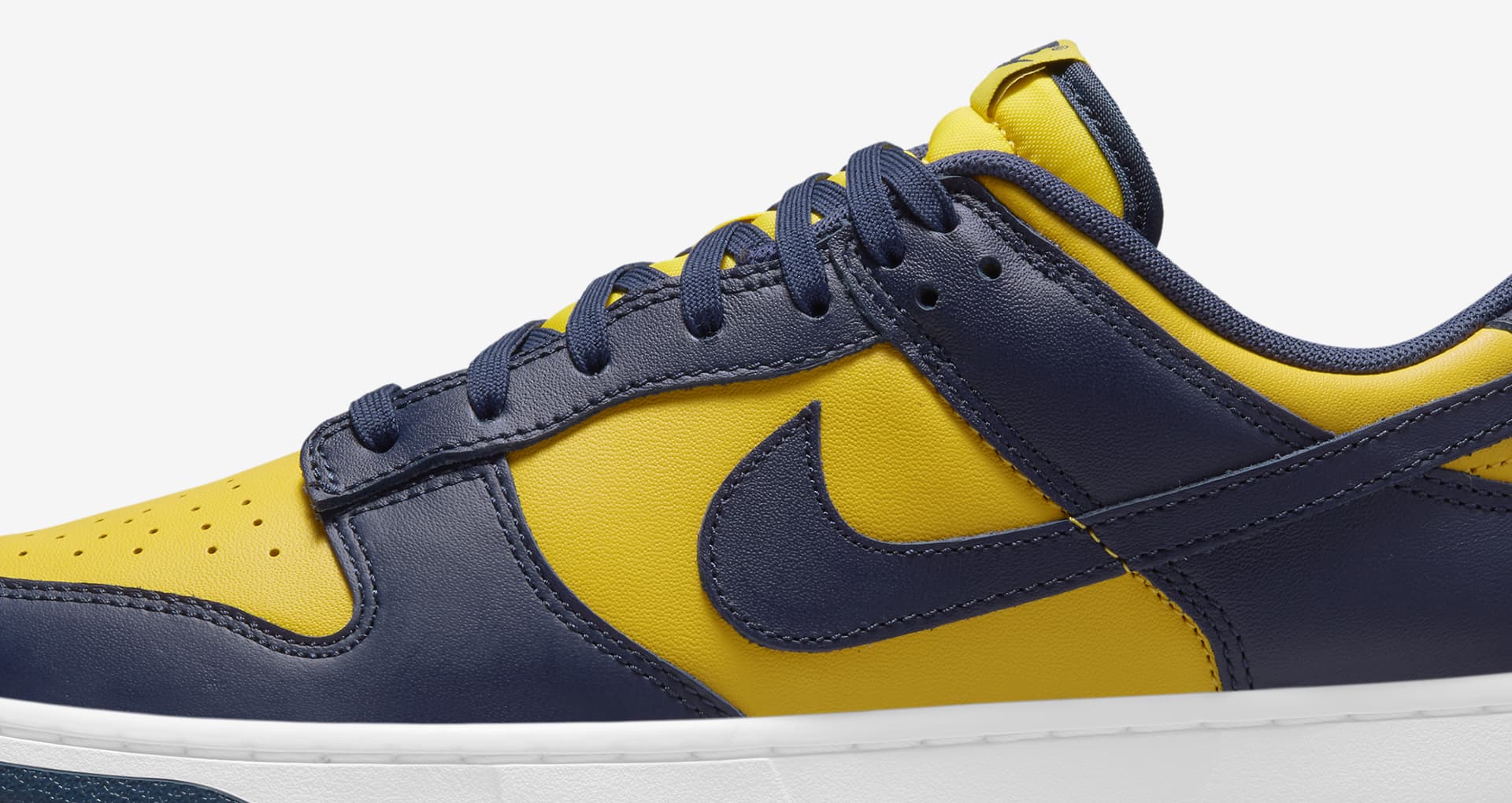 Dunk Low 'Varsity Maize' Release Date. Nike SNKRS MY