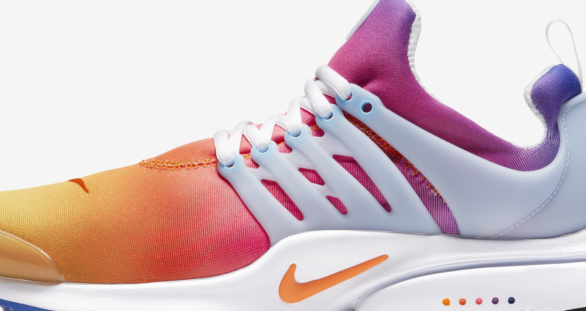 nike flyknit trainer siren red