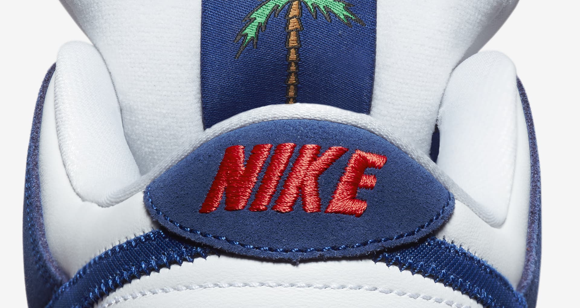 SB Dunk Low Premium 'Deep Royal Blue' (DO9395-400) Release Date