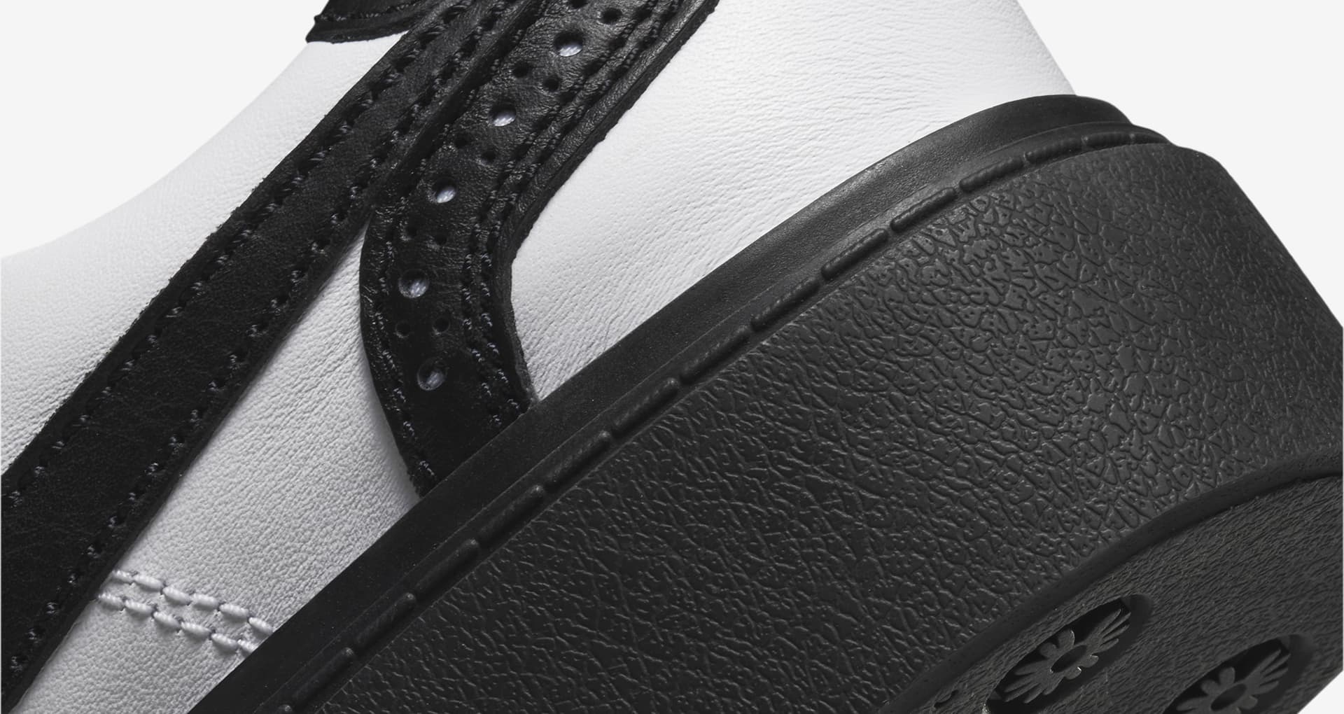 Nike x PEACEMINUSONE G-Dragon Kwondo 1 'Black and White' (DH2482-101