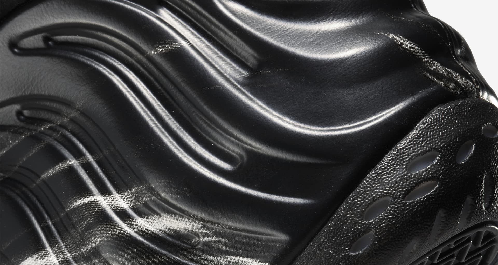 foamposite white black