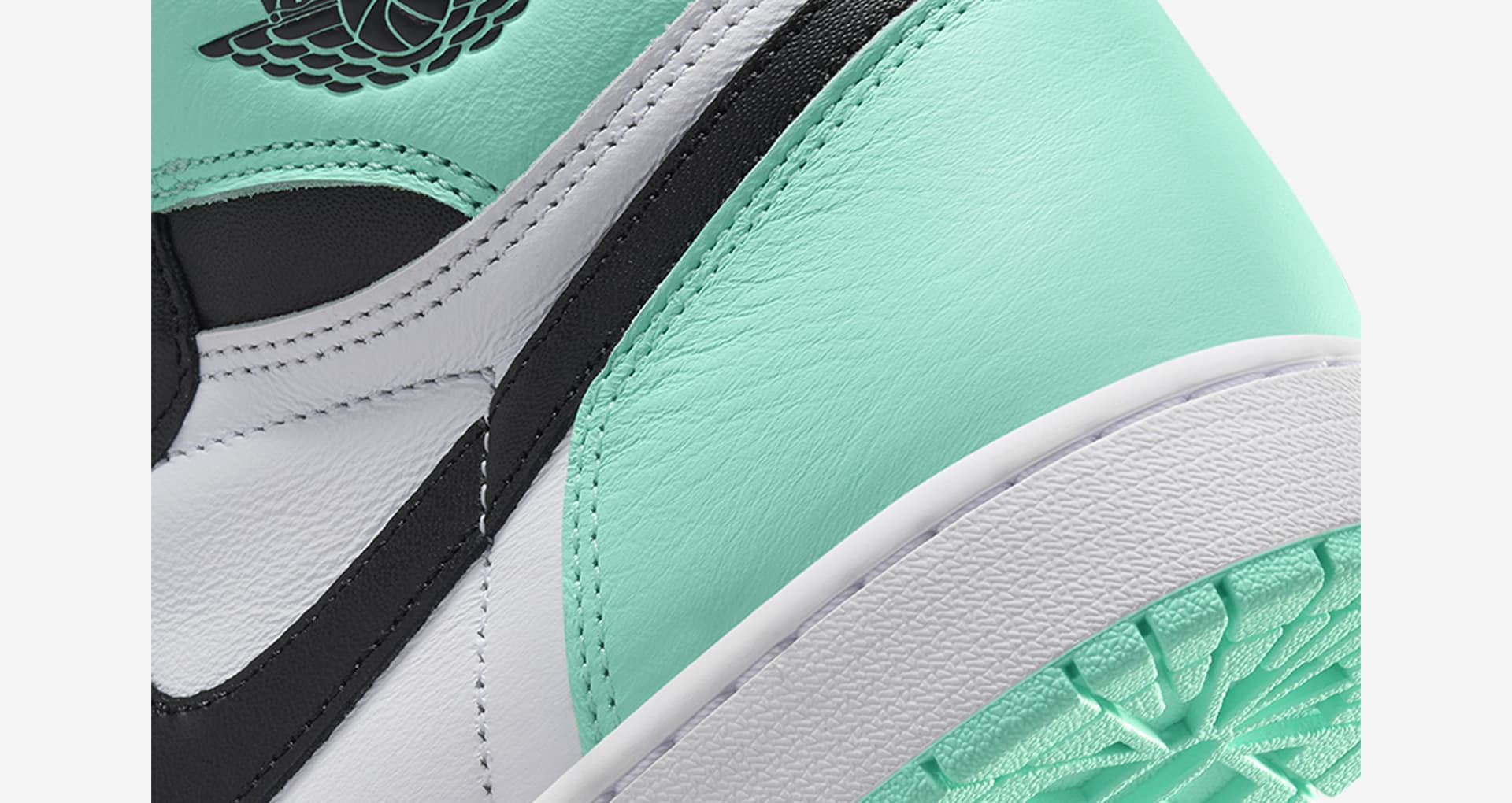 Air Jordan 1 High OG 'Green Glow' (DZ5485-130) release date. Nike SNKRS PH