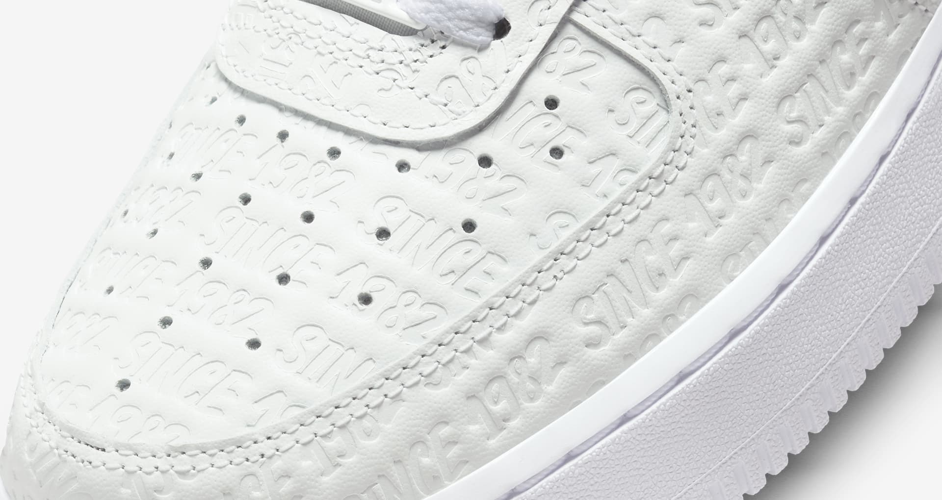 white womens air force 1 low