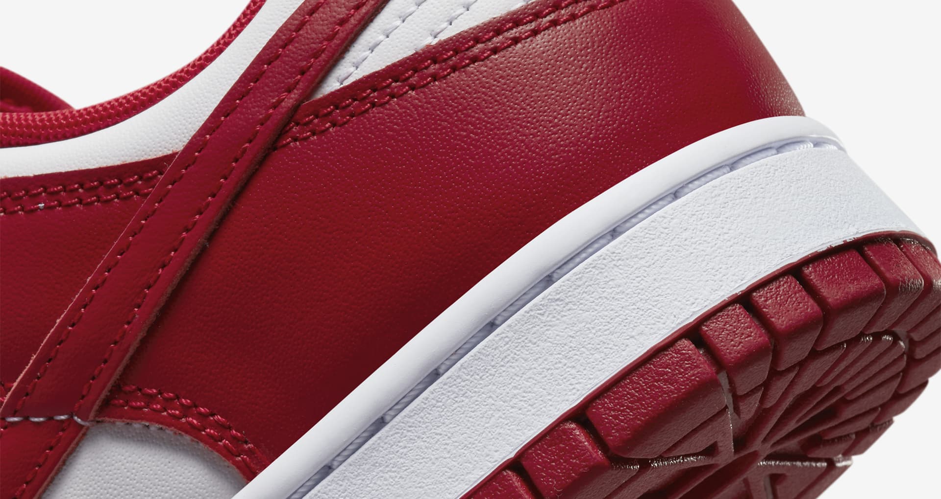 Dunk Low Retro 'Gym Red' (DD1391-602) Release Date. Nike SNKRS SG