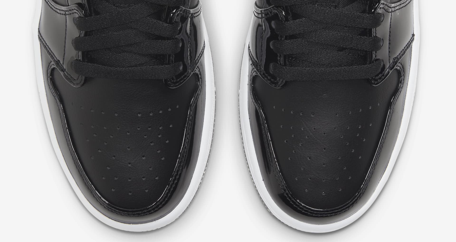 aj1 low se black and white