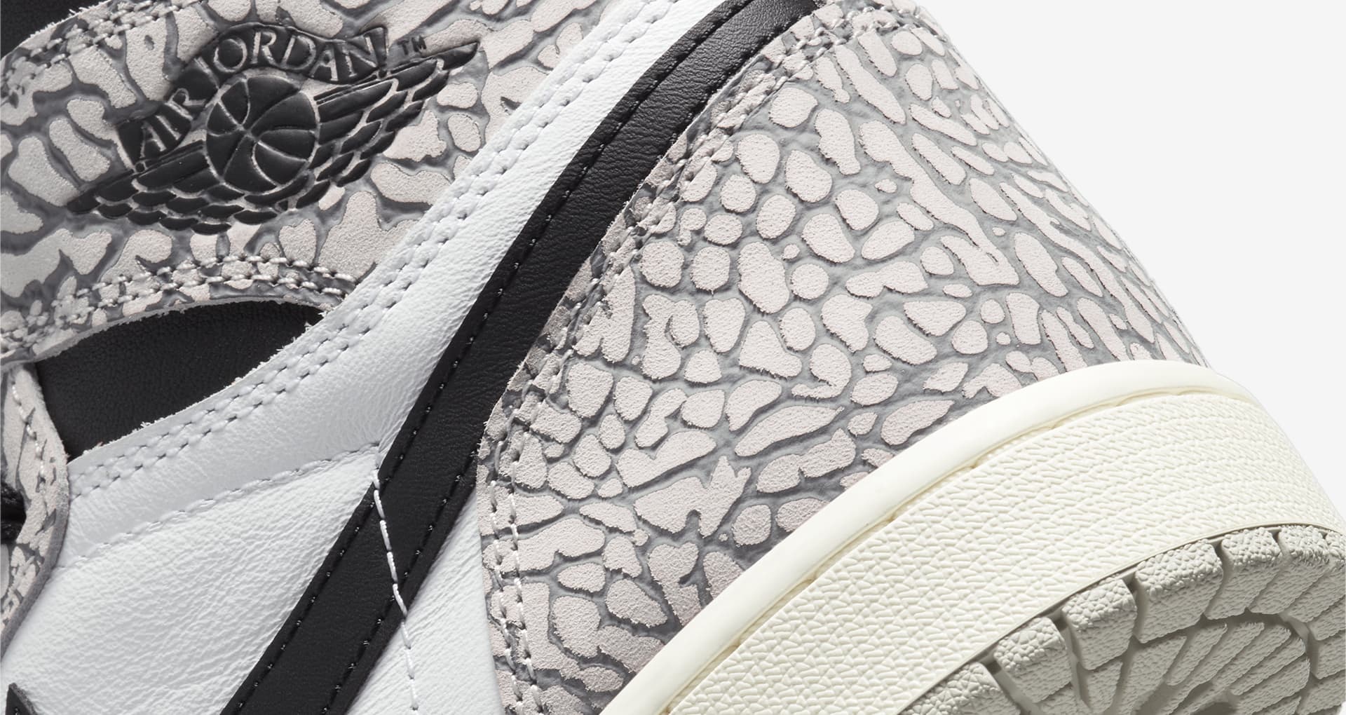 Air Jordan 1 'White Cement' (DZ5485052). Nike SNKRS FI