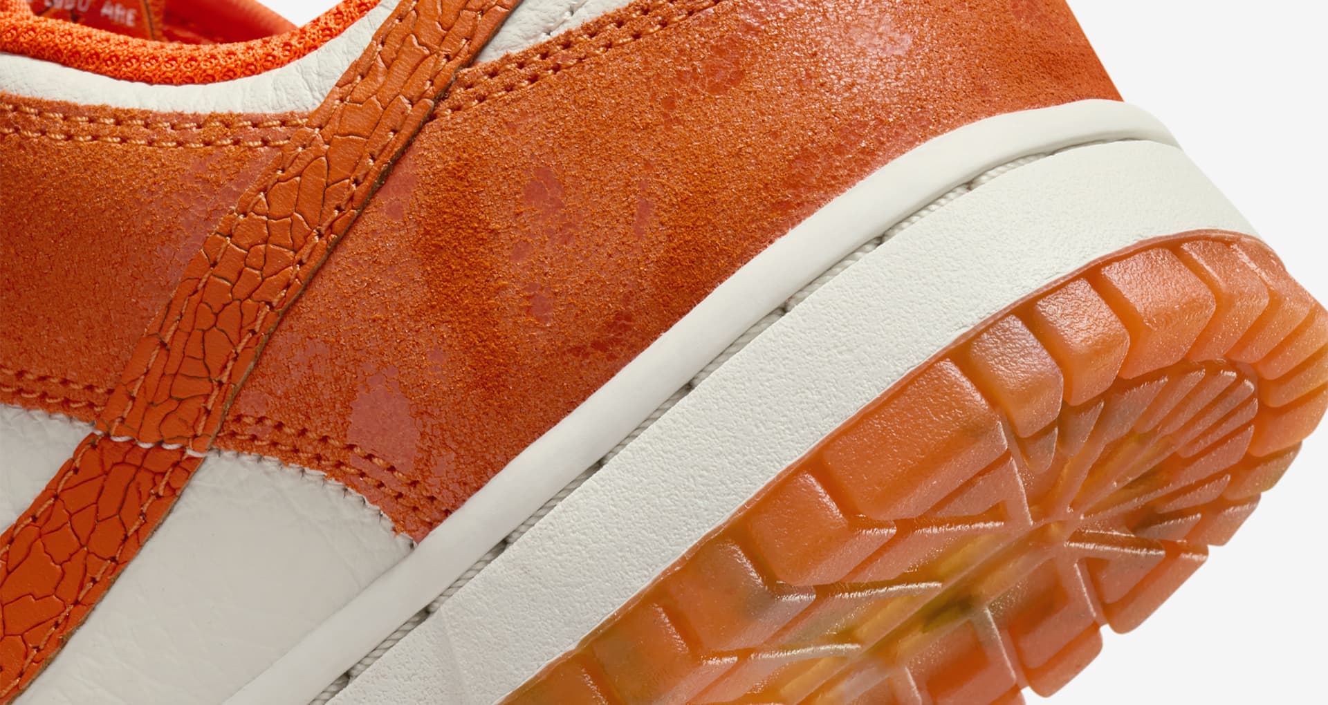 dunk low total orange