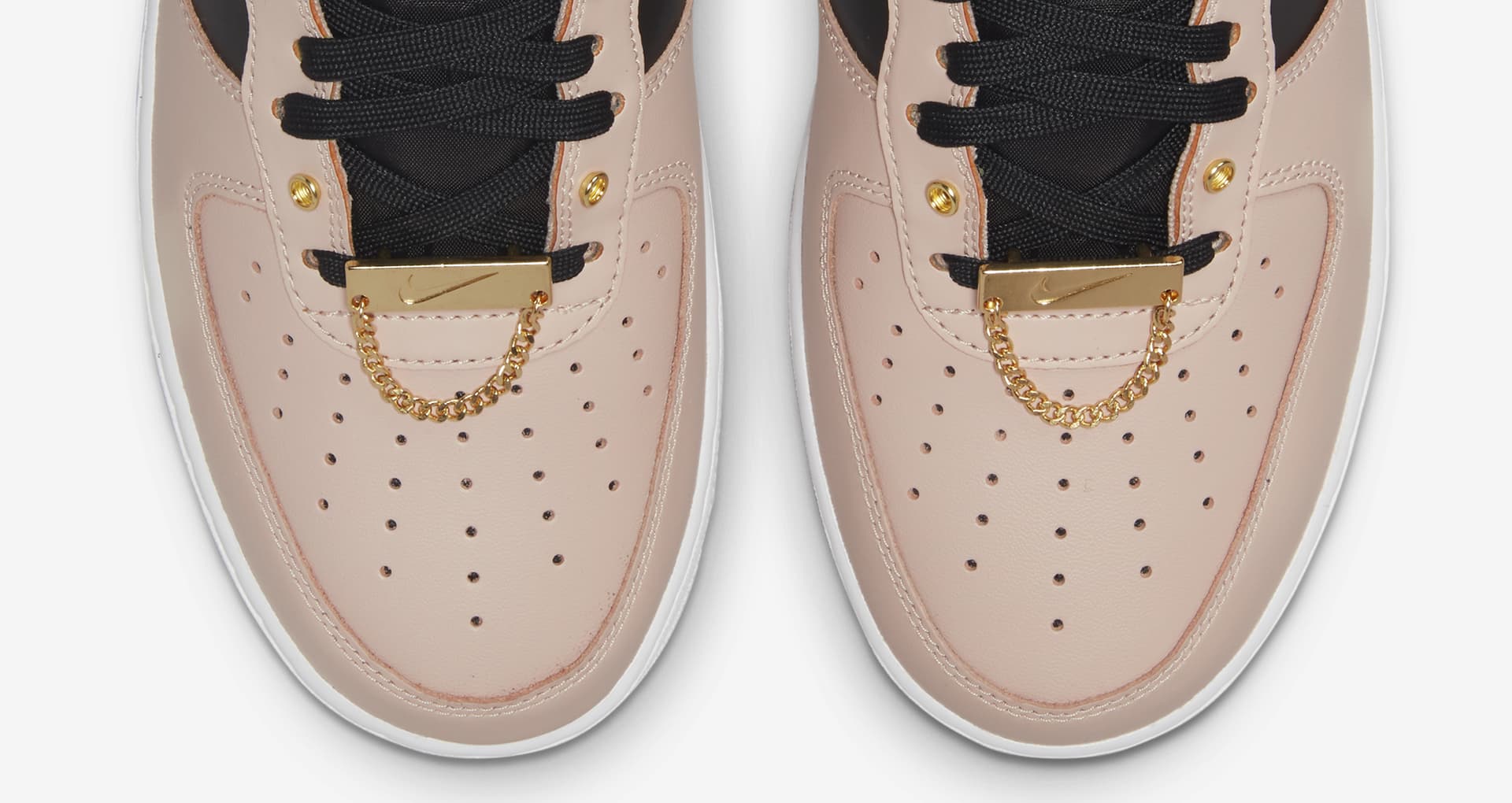 nike air force 1 gold tag