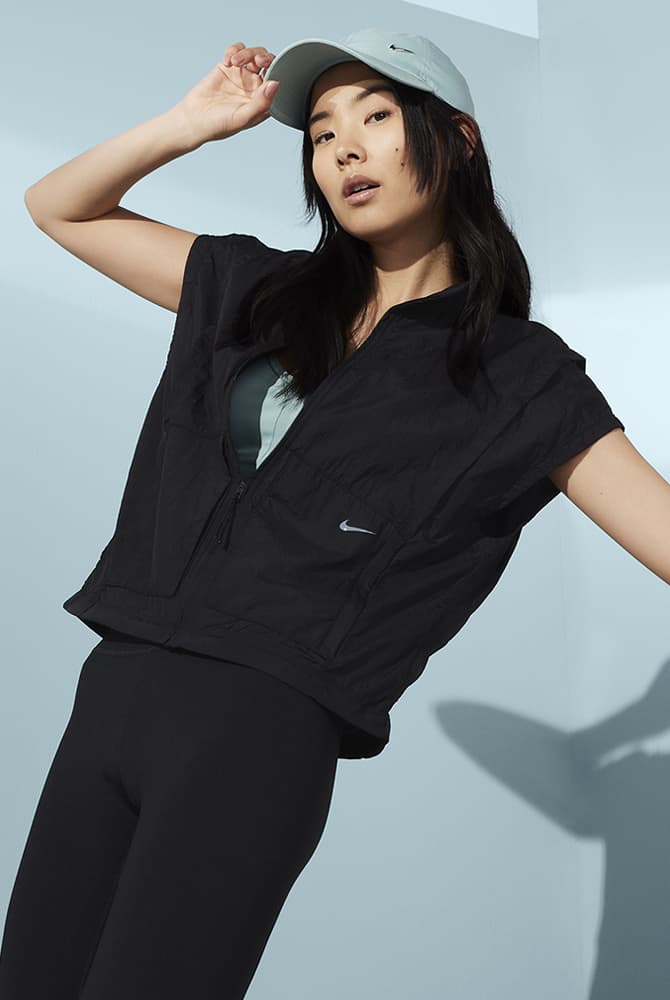 Nike Repel City Ready Women's Short-Sleeve Jacket.