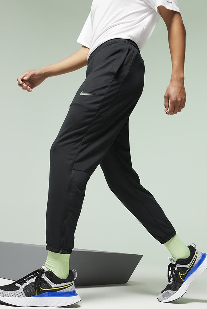 Nike Dri-FIT Challenger Men's Knit Running Trousers Size Large (Black)