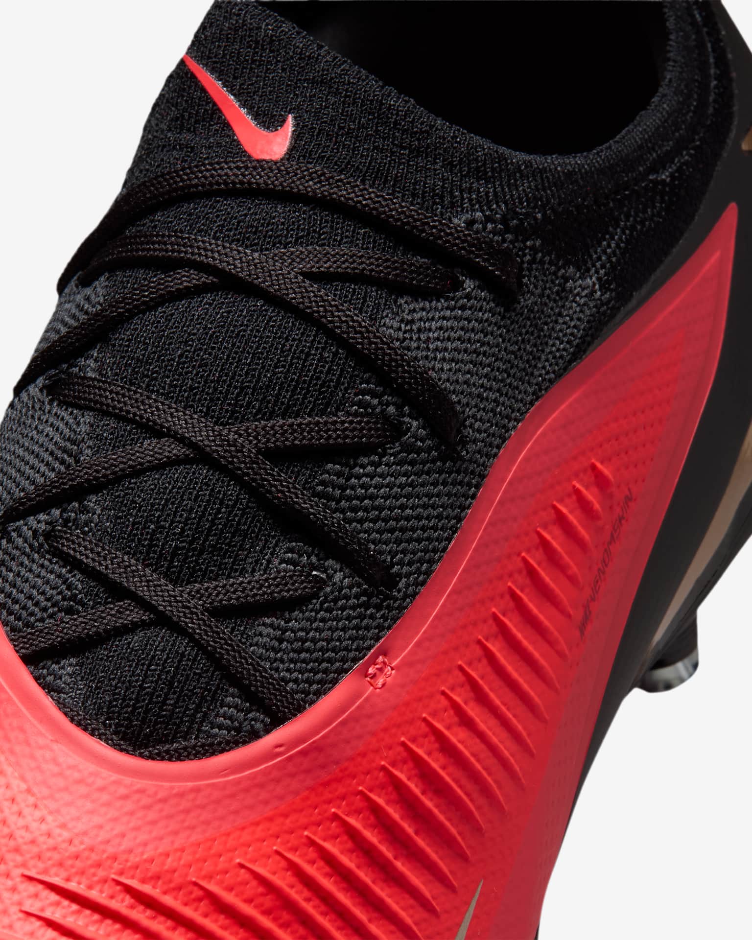 NIKE公式】ナイキ ファントム 6 LOW プロ 人工芝用 サッカースパイク