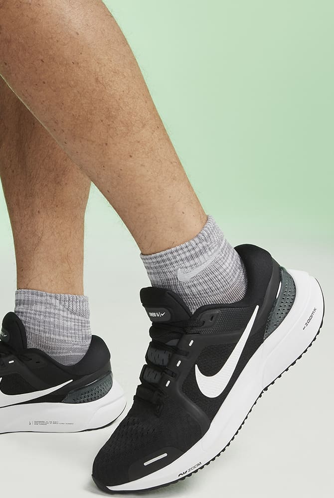 Ekstremt vigtigt ordbog mode Nike Vomero 16 Men's Road Running Shoes. Nike IL