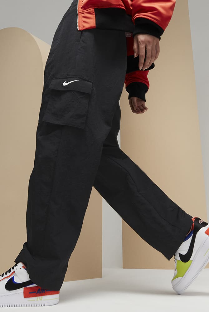 Buy Nike Trousers online  Women  107 products  FASHIOLAin