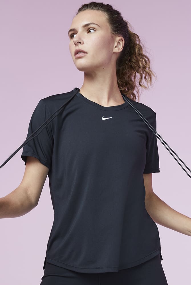 Nike Dri-FIT One Women's Standard-Fit Short-Sleeve Top – Sports Station  India