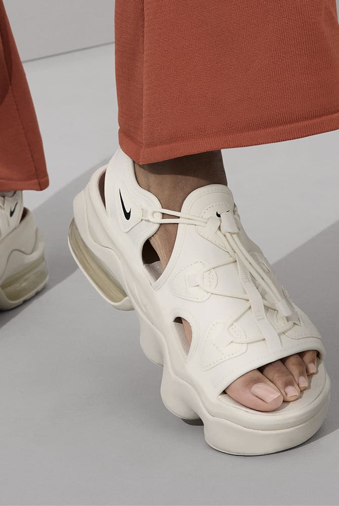 口コミ・レビューで人気商品を探そう Nike Air Max Koko Women's Sandals. Nike JP 靴