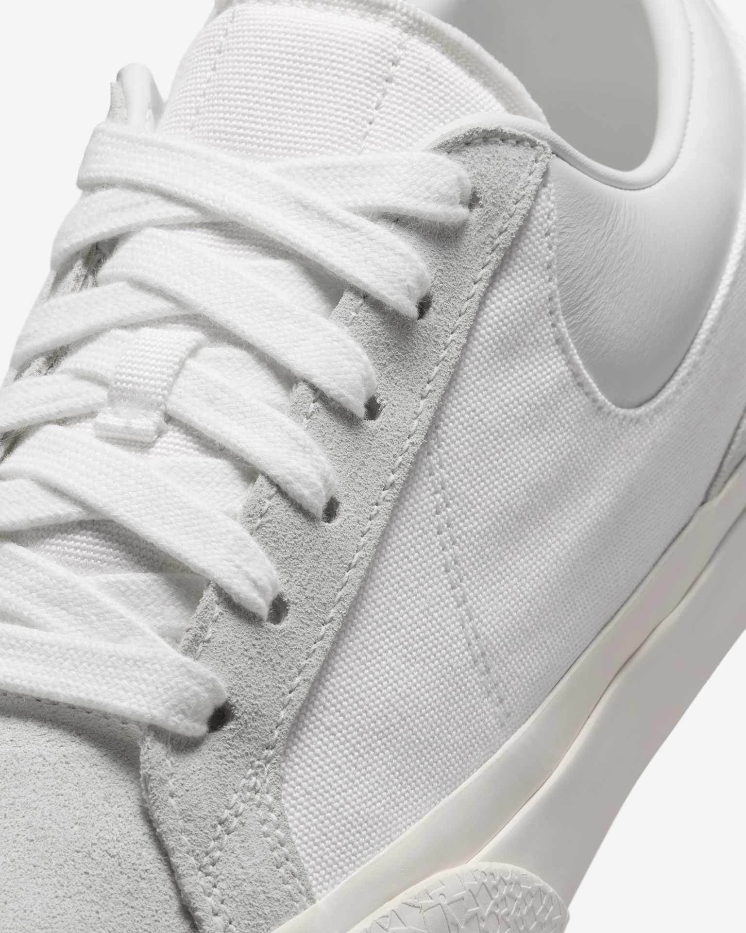 Nike Blazy White/Sail/Summit White