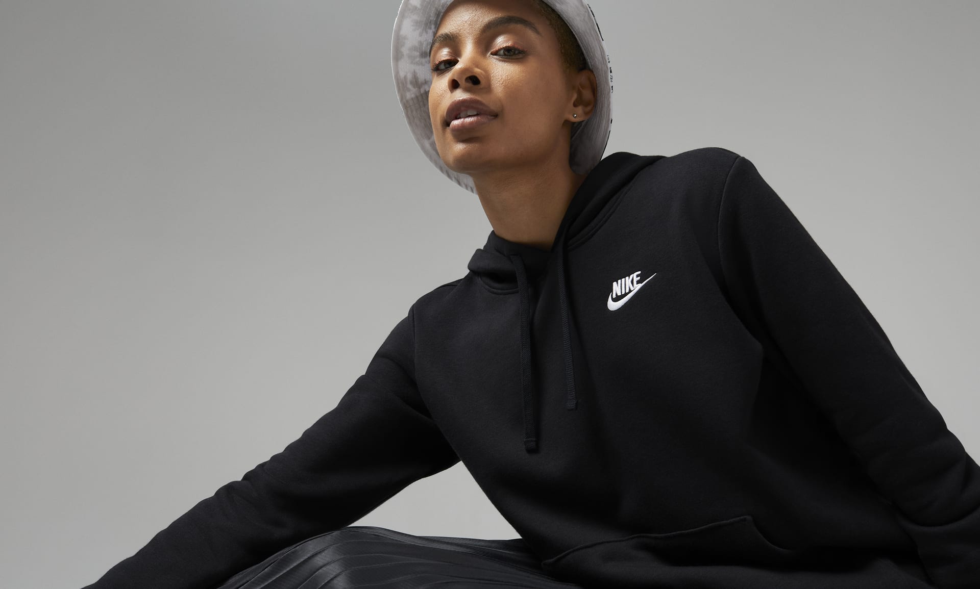 Nike Women's Sportswear Club Fleece Full-Zip Hoodie – Ernie's Sports Experts