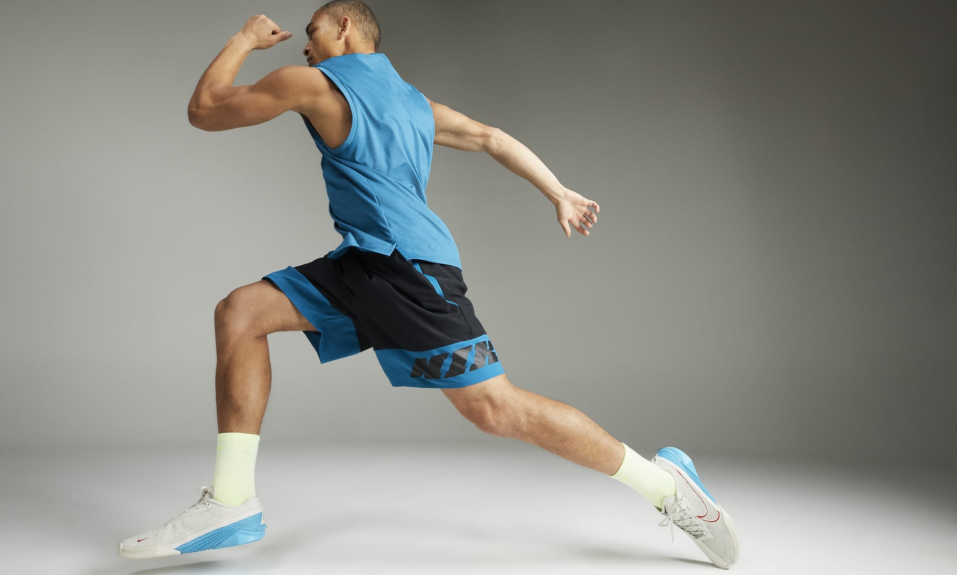 nike sport clash shorts