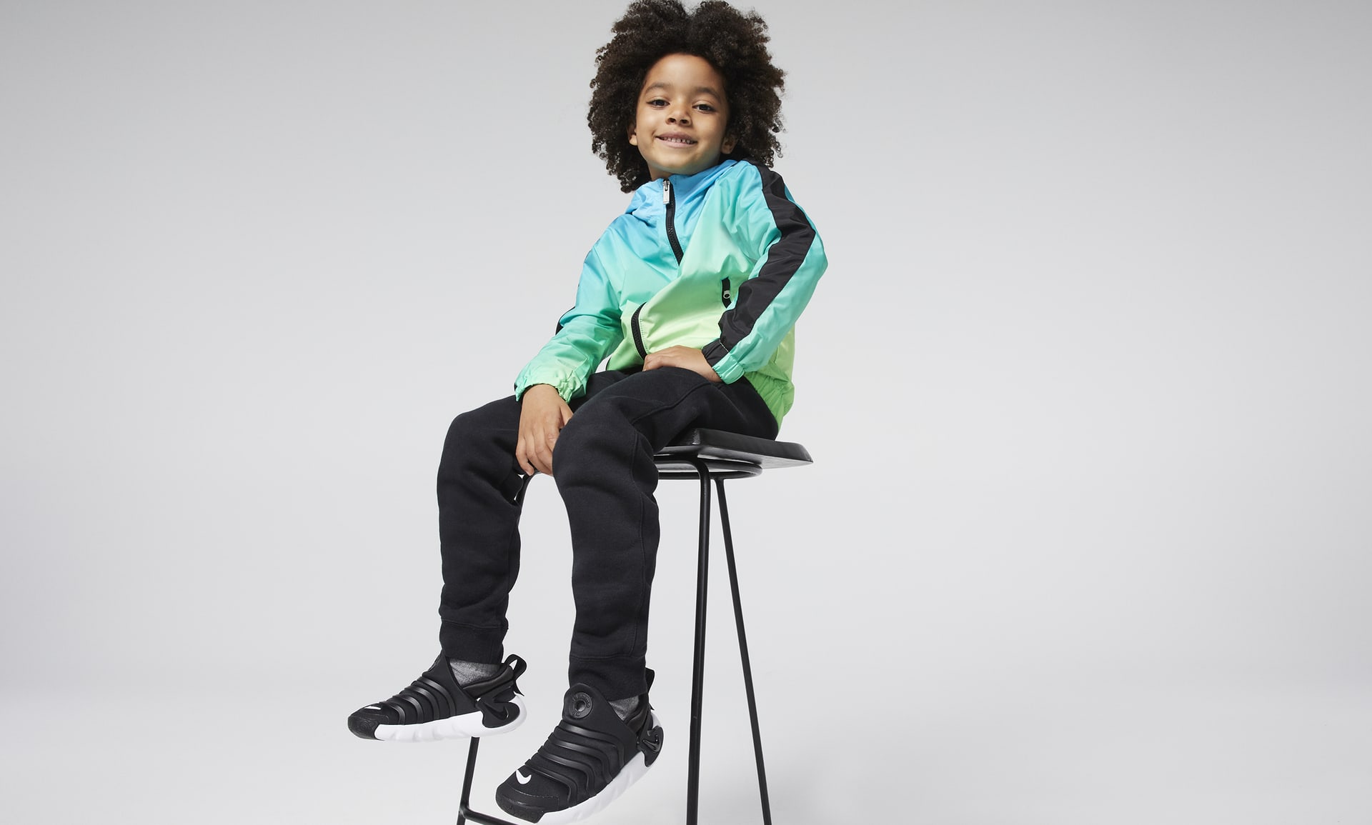 Nike Kids' Preschool Dynamo Go FlyEase Shoes, Boys', White/Pink