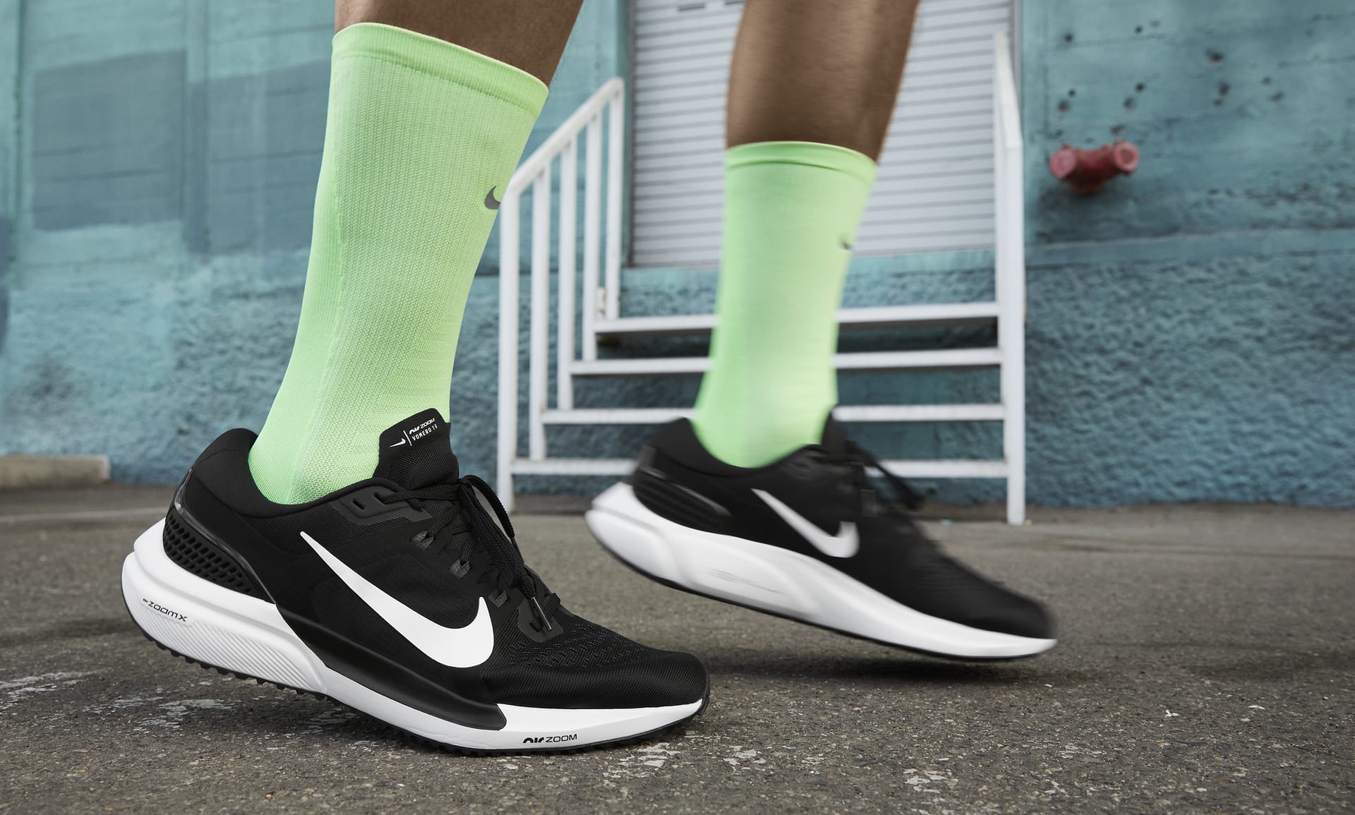 Nike Vomero 15 Men's Road Running Shoes. Nike CA