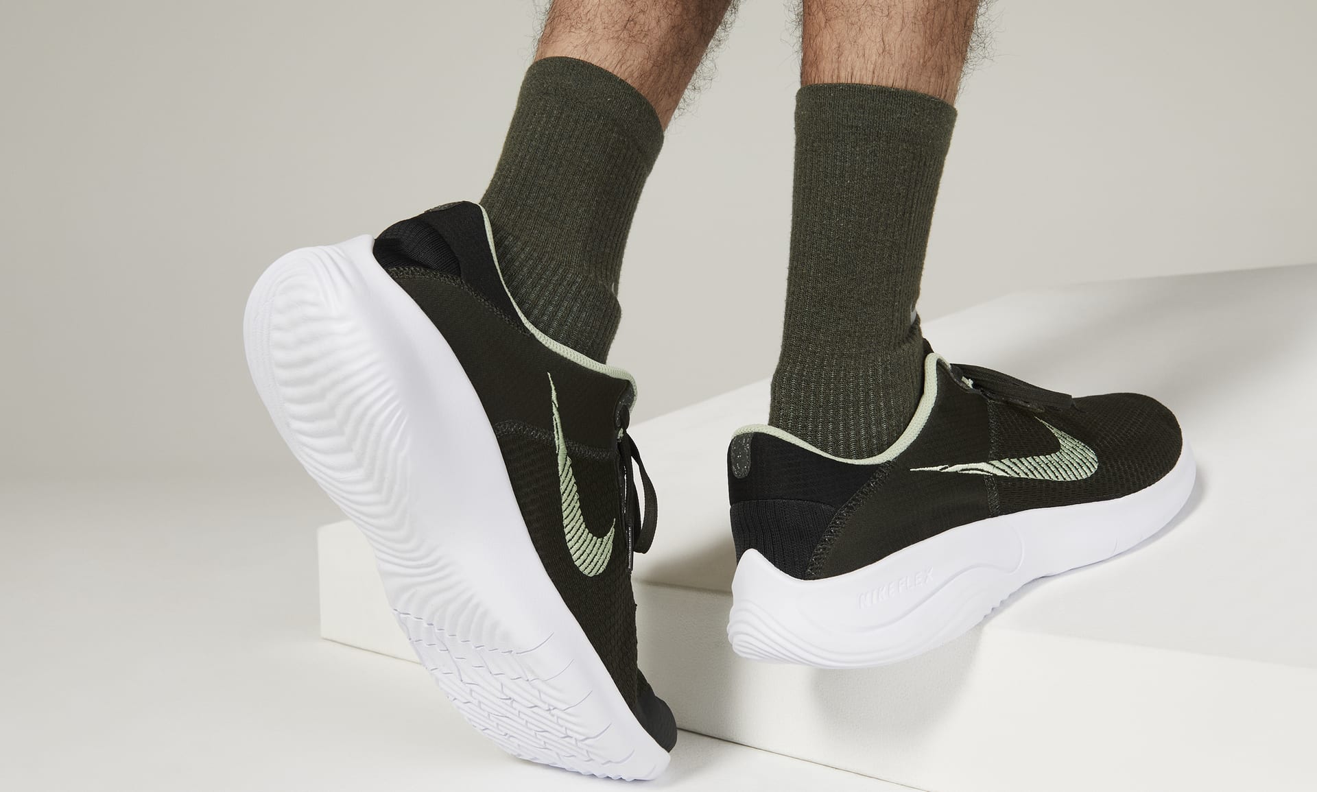 ウォーキング・ランニングウェア NIKE FLEX EXPERIENCE RN 2 MSL Nike Flex Experience Run 2 Flash Lime Mens Running Shoes