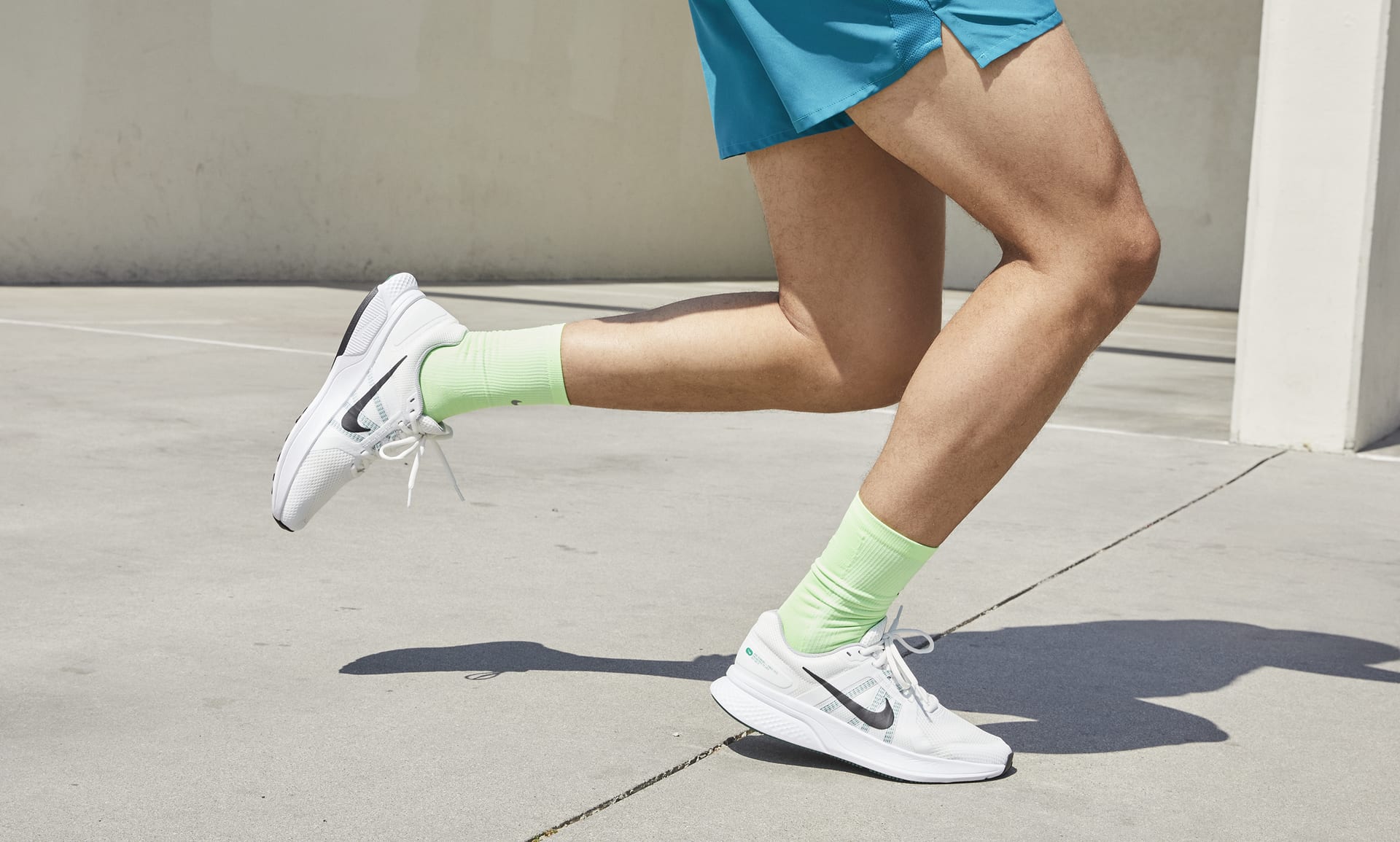 Nike Homme Run Swift 2 Men's Running Shoe, Midnight Navy/White