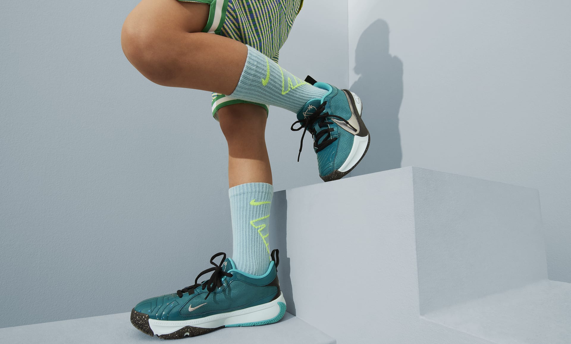NIKE公式】ヤニス フリーク 5 SE ジュニア バスケットボール