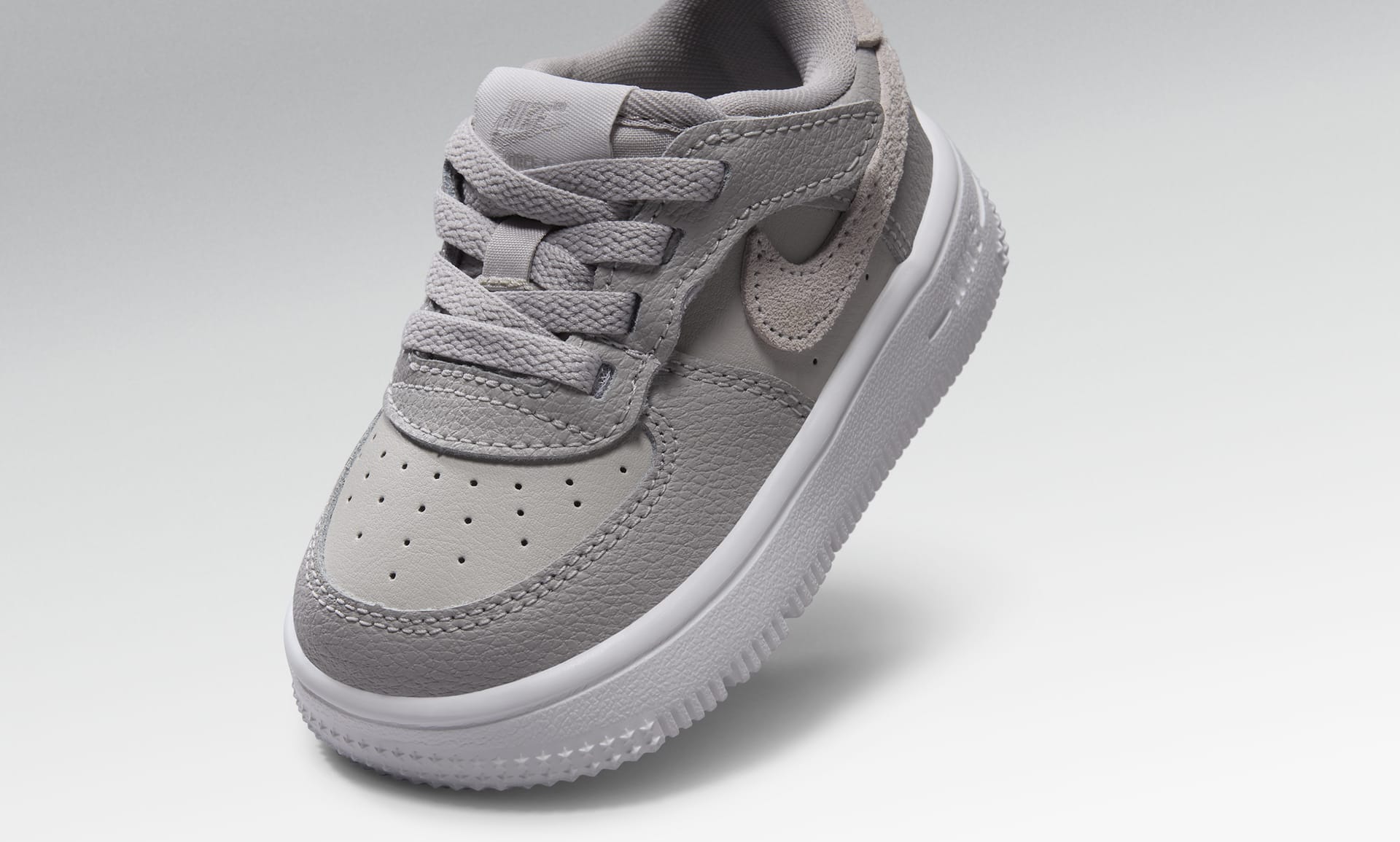 Nike air force 1 infant grey best sale