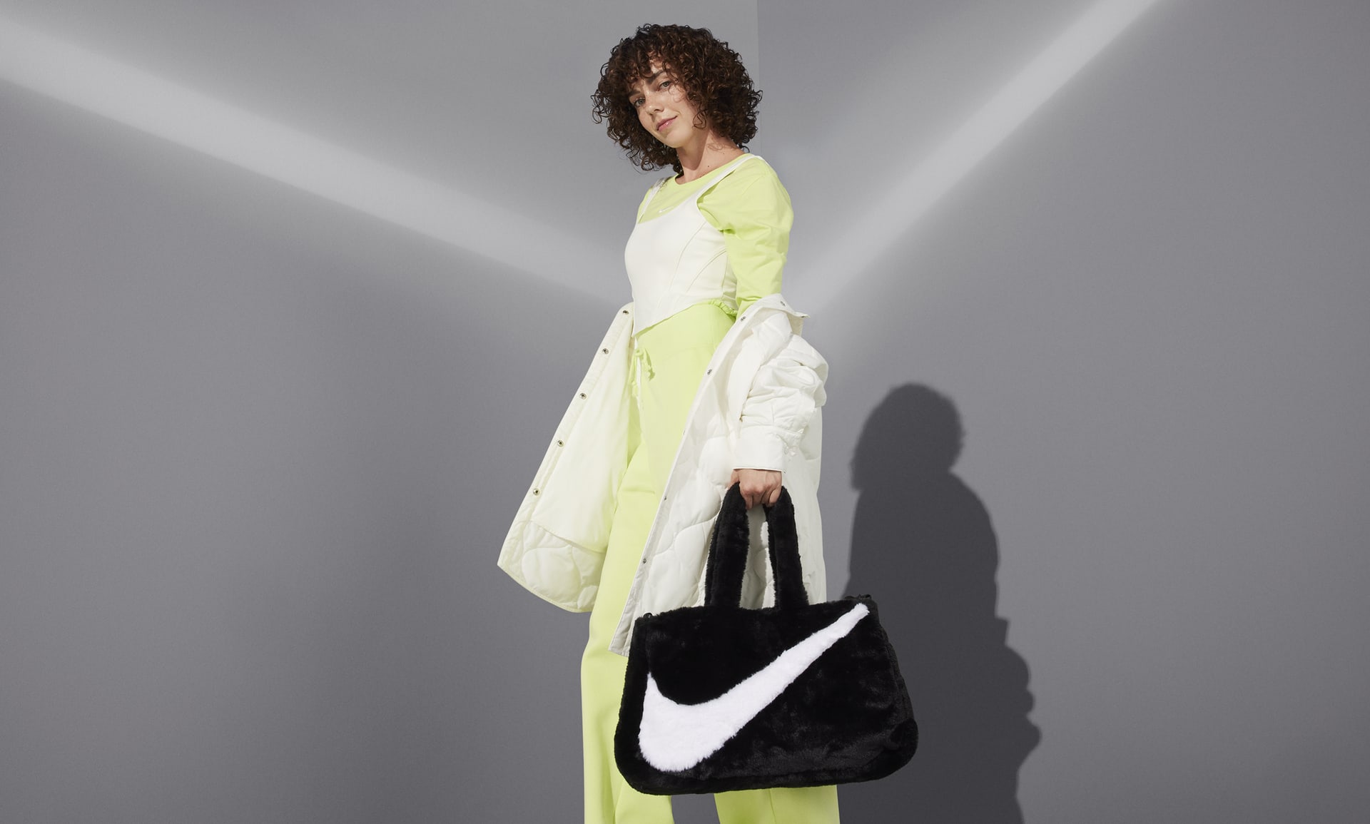 Nike Sportswear Faux Fur Tote Bag-Black