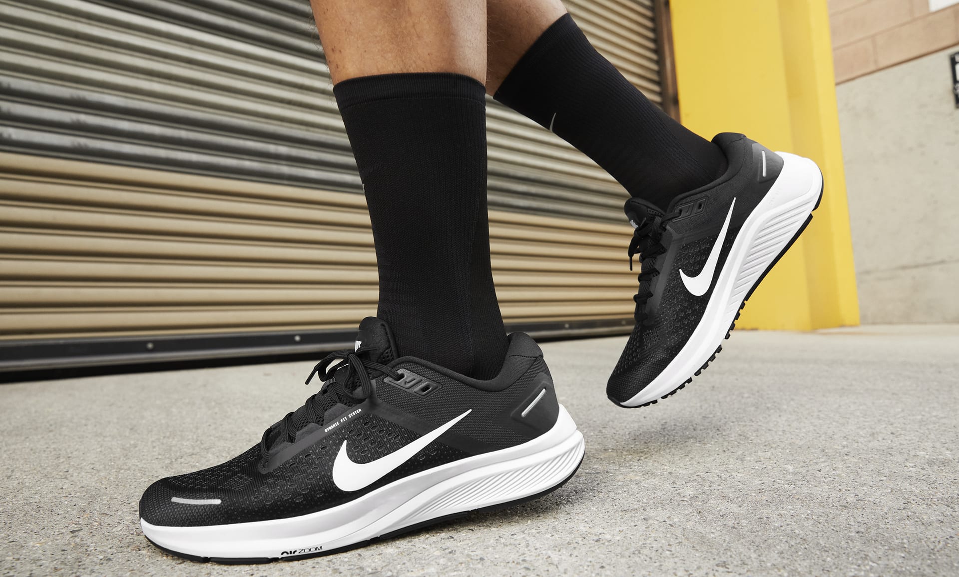 nike air zoom structure running shoes