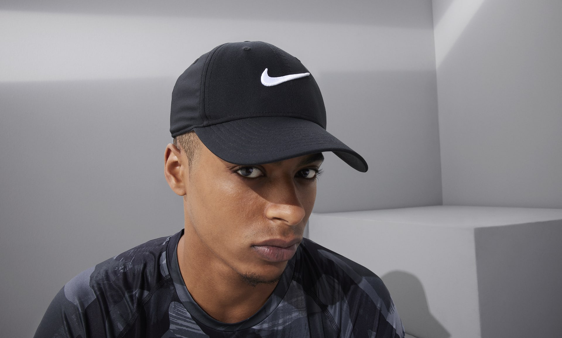 Nike | Men's TW DRI-FIT Club Fitted Cap
