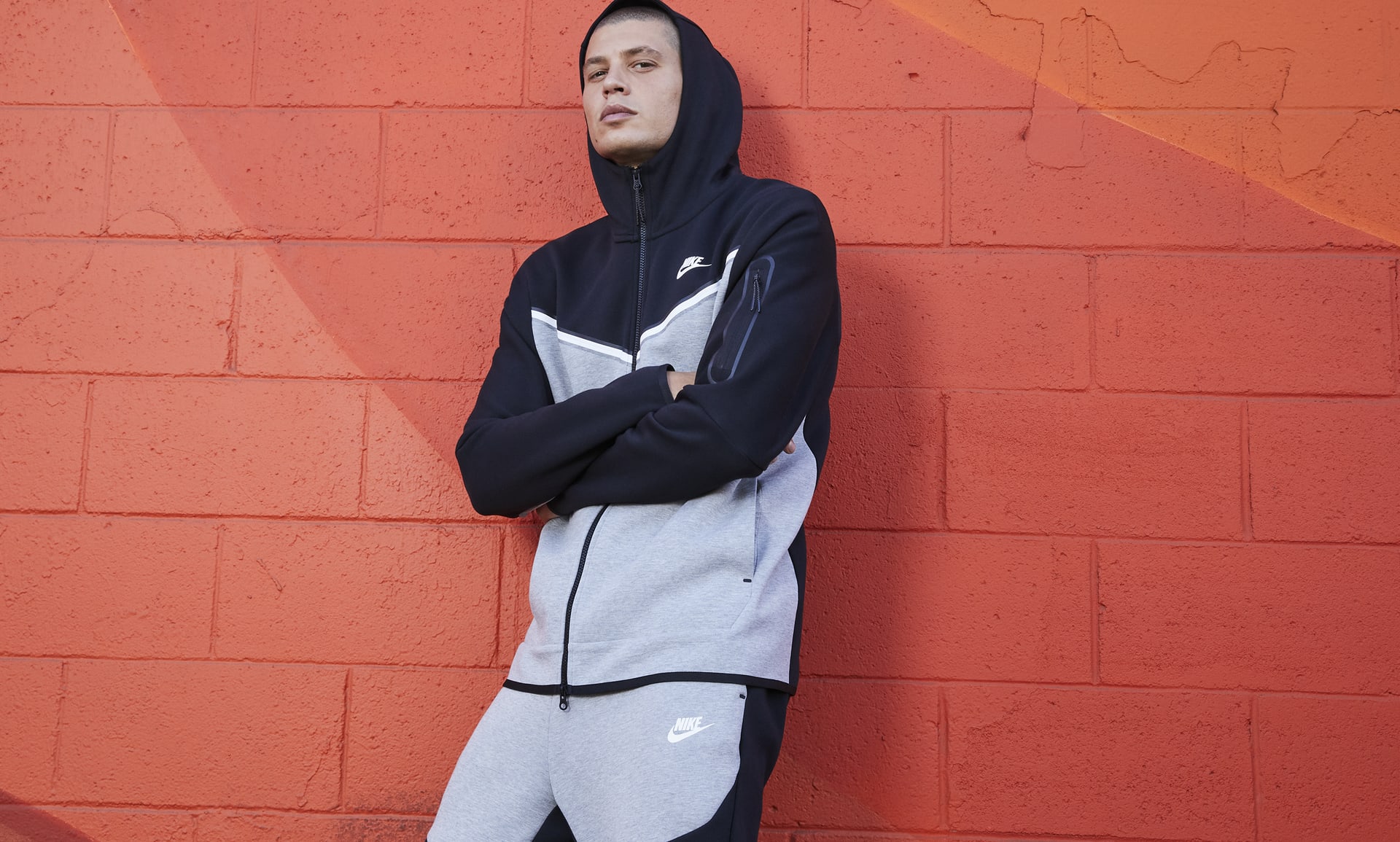Nike Tch Flc Mens Active Hoodies Size 3XL, Color: Black/Black at   Men's Clothing store