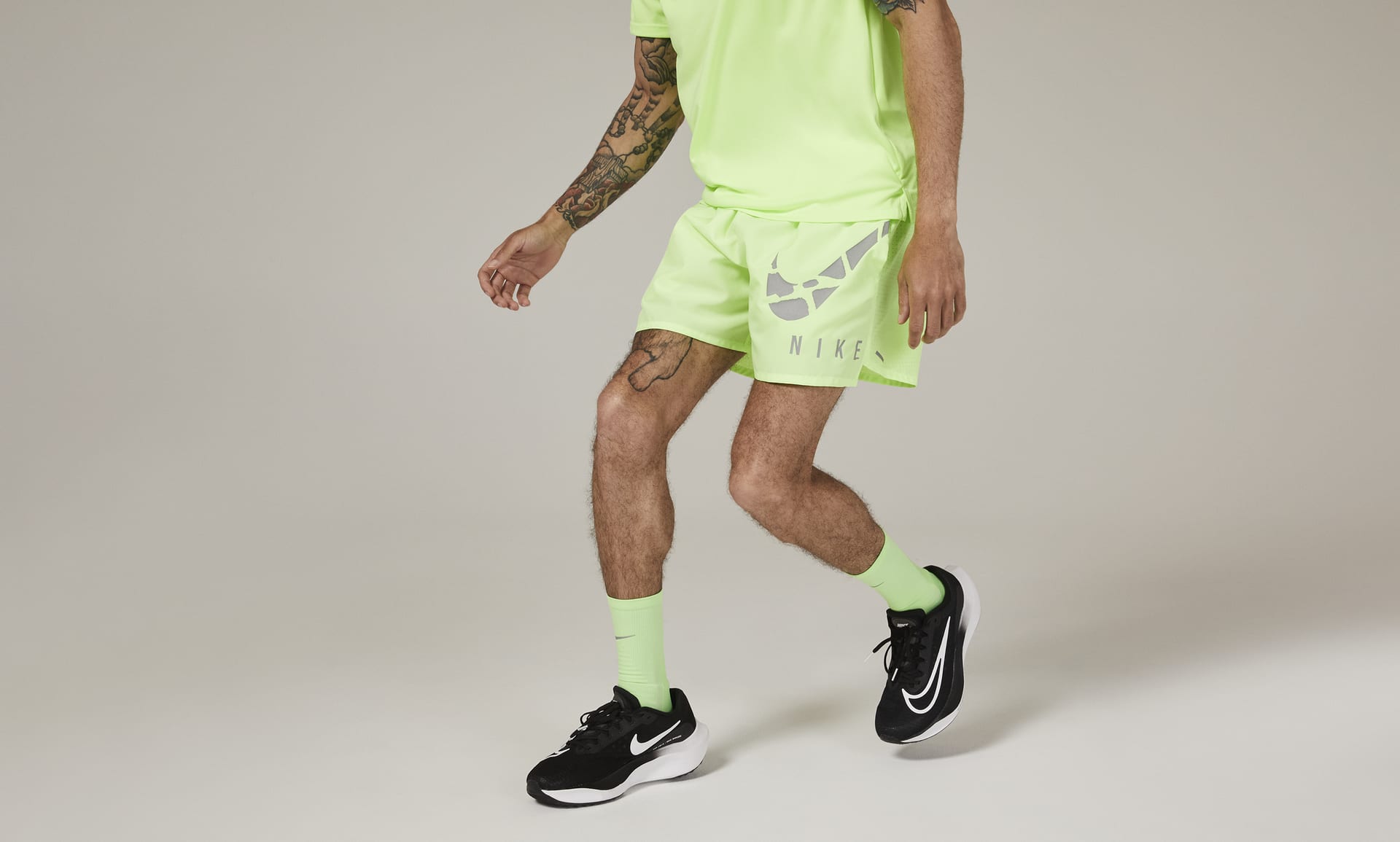 NIKE公式】ナイキ ズーム フライ 5 メンズ ロード ランニング