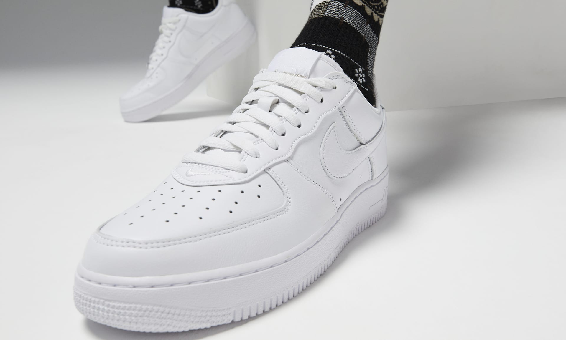 men all white air force ones