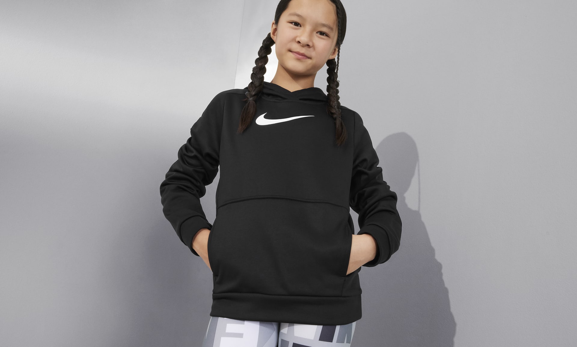 Nike Therma-FIT Big Kids' (Girls') Training Hoodie. Nike.com