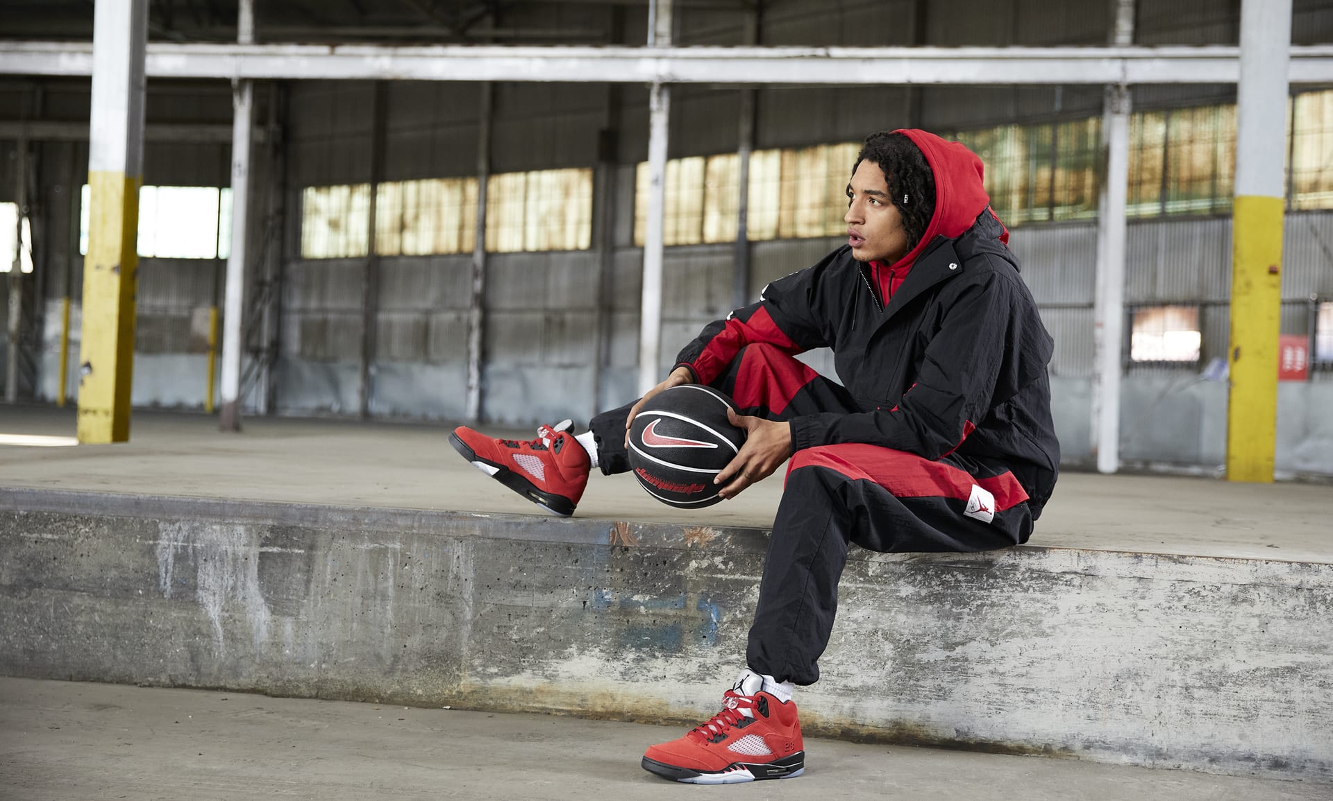 Air Jordan 5 Men's Shoes. Nike JP