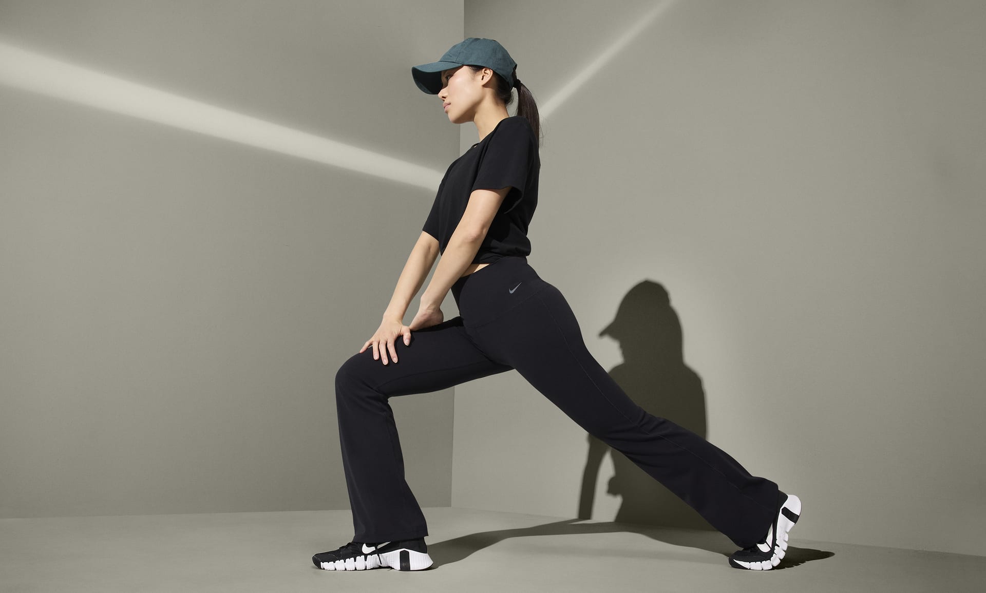 Nike Dri-FIT Flare Legging High Rise Black Size L