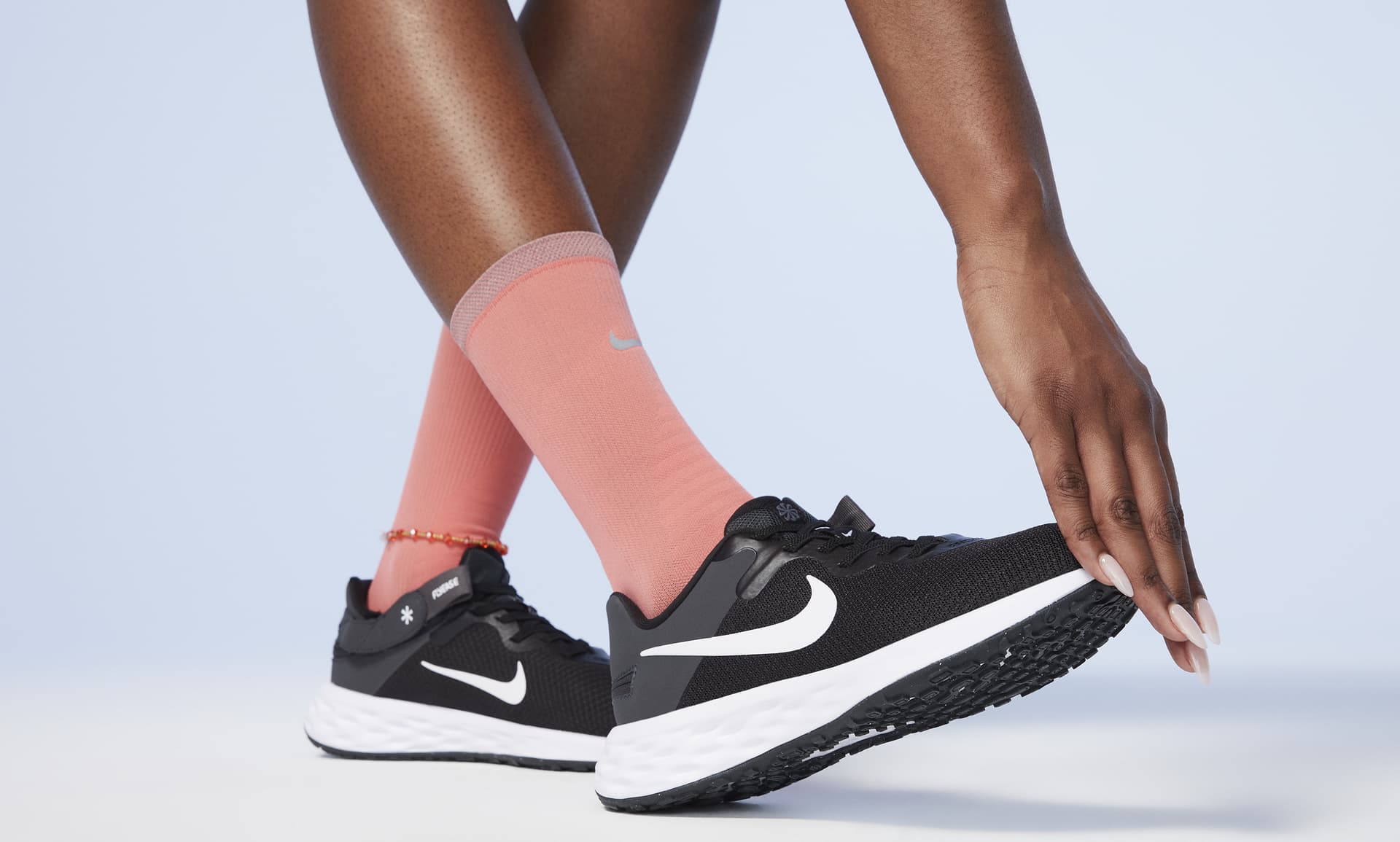 Nike Revolution 6 FlyEase Nature Zapatillas de running para asfalto fáciles de poner y quitar - Mujer. Nike ES
