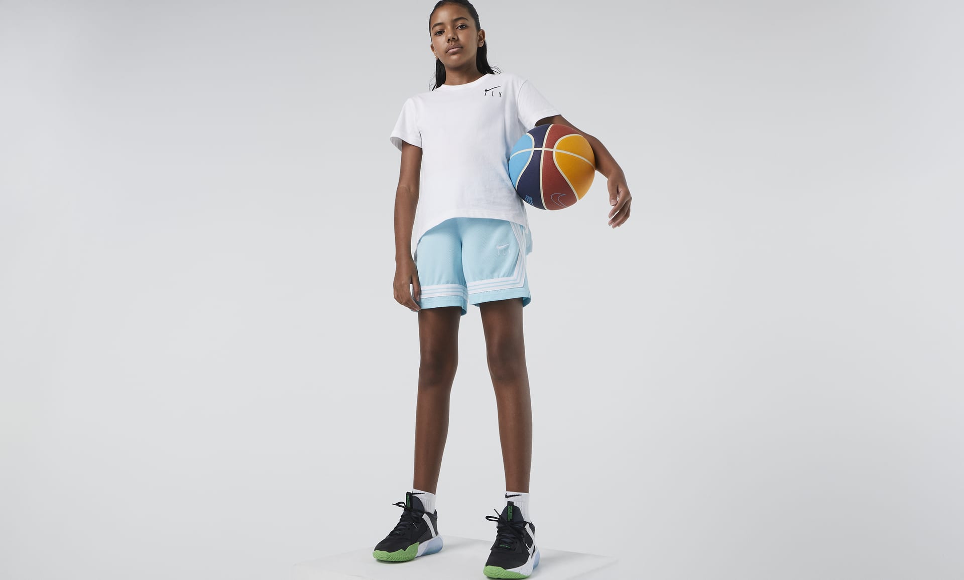  Nike Big Kids Girls' Fly Crossover Training Shorts (Black/White)  Size M: Clothing, Shoes & Jewelry