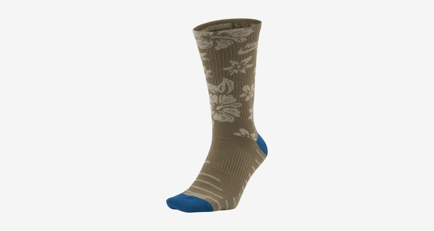 sb dunk high pro hawaii socks