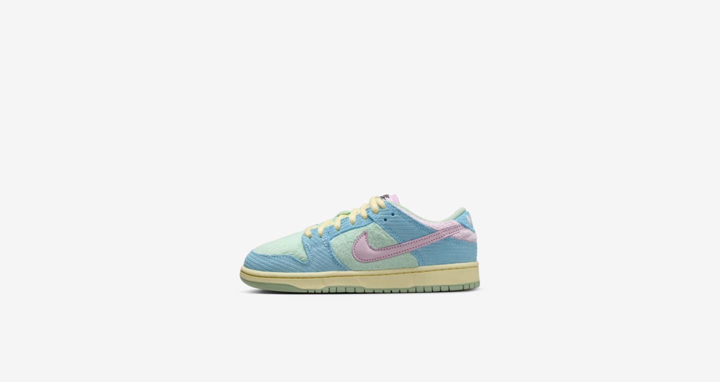 enamel green nike