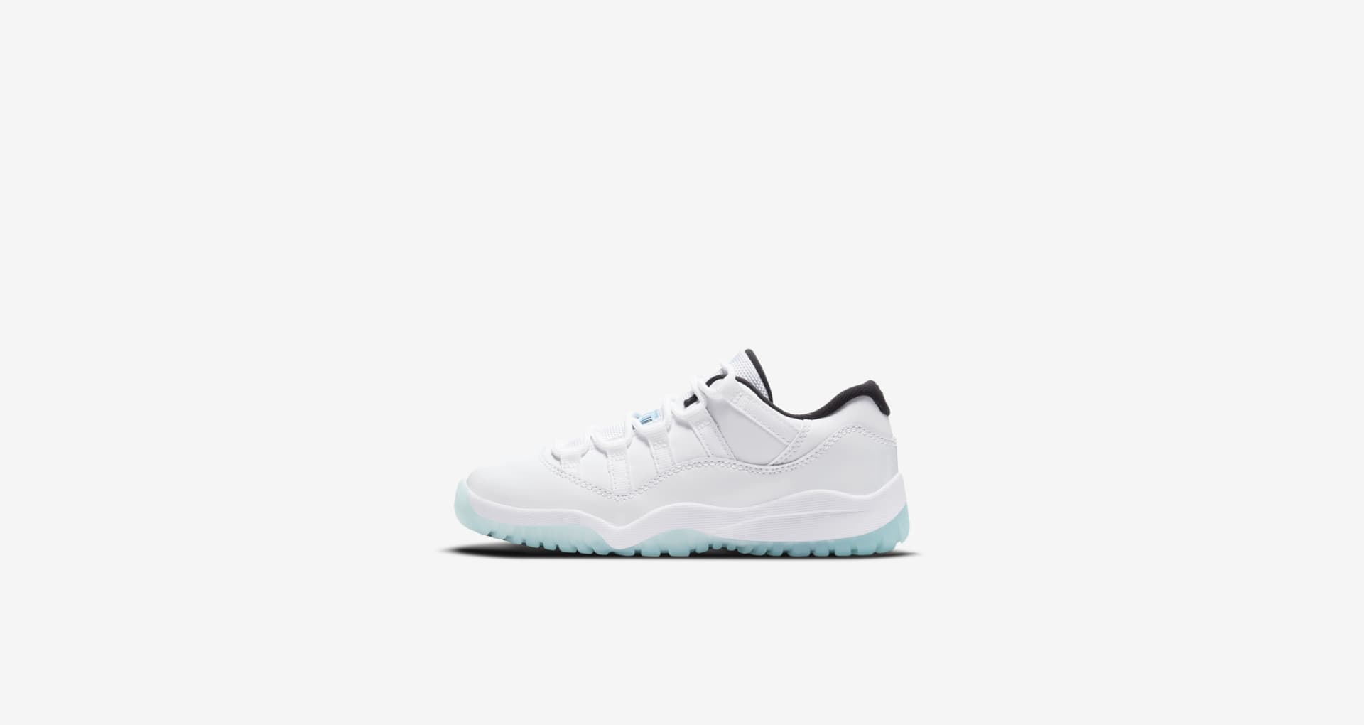 วันเปิดตัว Air Jordan 11 Low “legend Blue”. Nike Snkrs Th