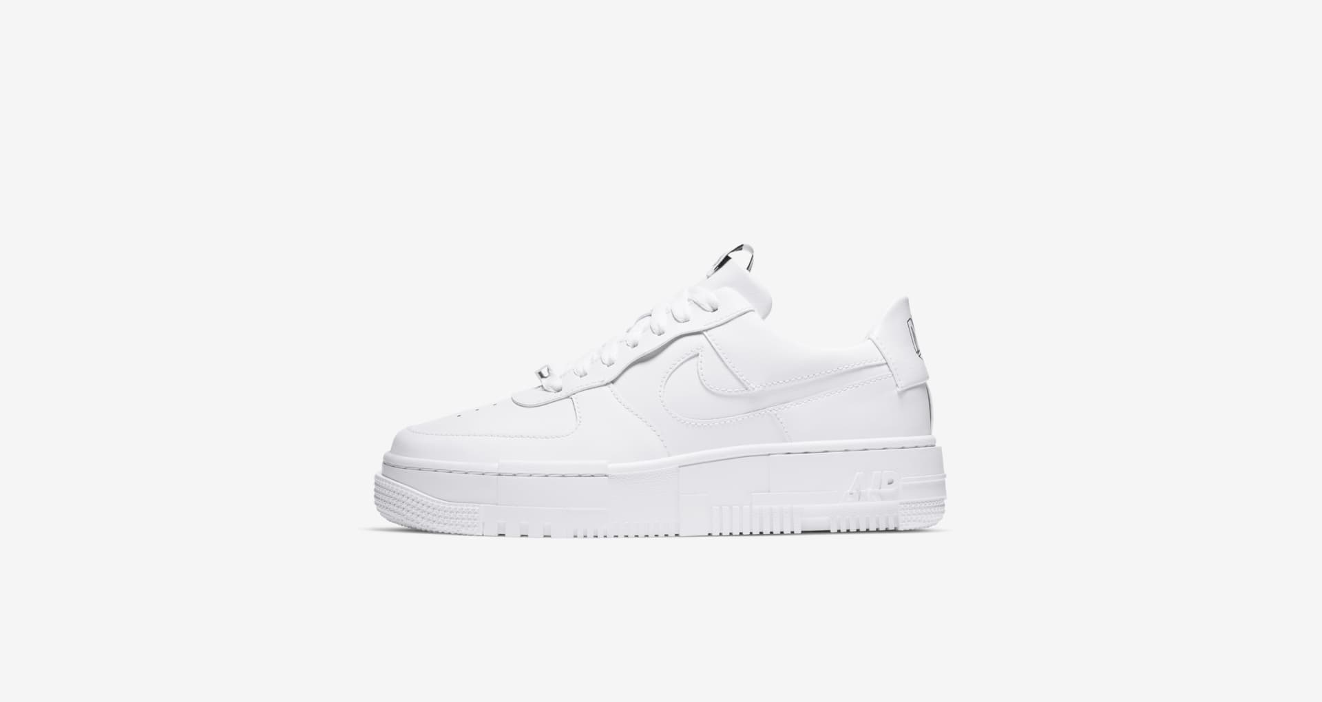 nike women's air force 1 pixel stores