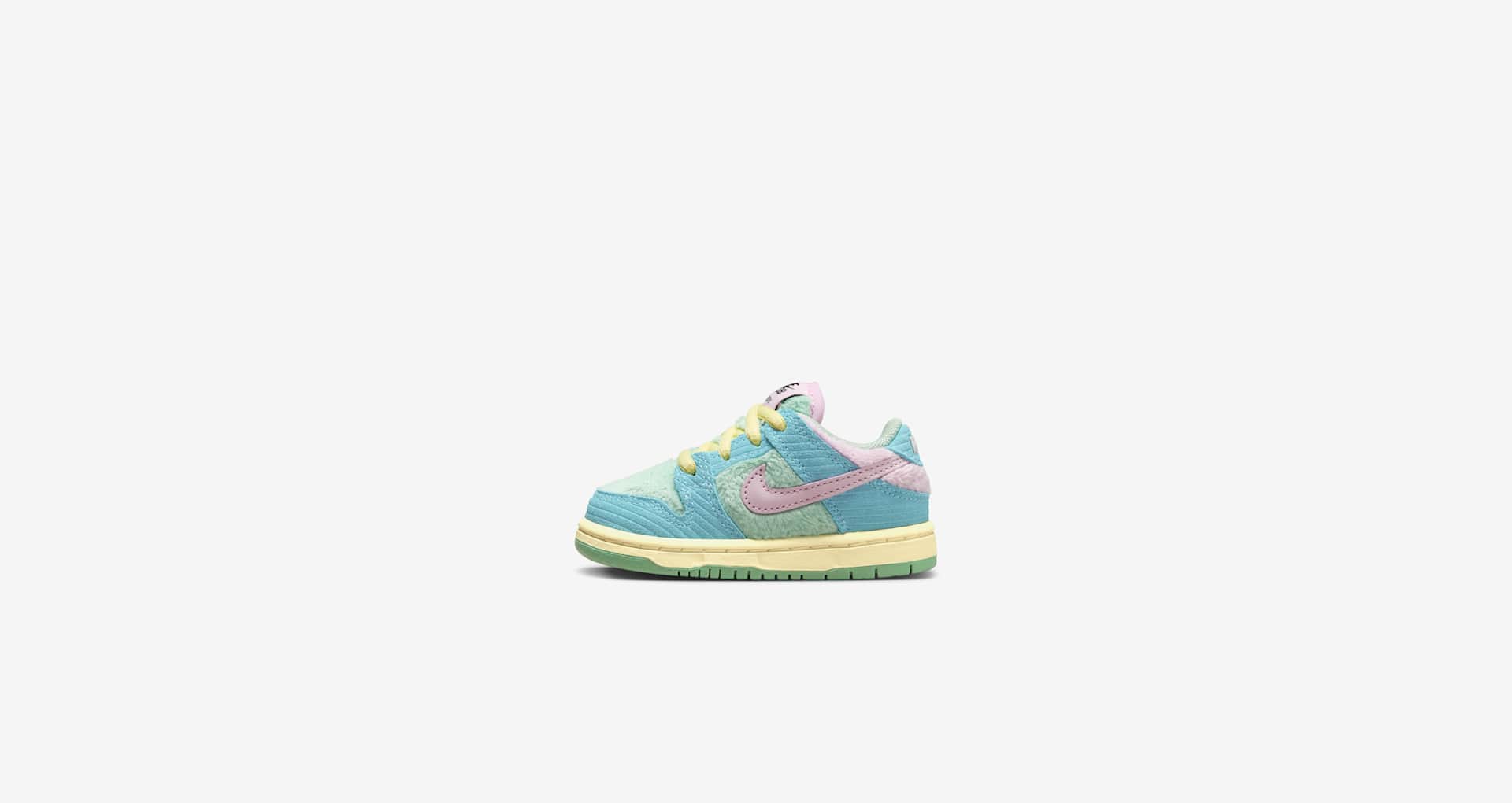 verdy Nike SB Dunk Low Pro キッズシューズ　18cm Toddler Nike SB Dunk Low Pro x Verdy 'Blue Gaze and Enamel Green