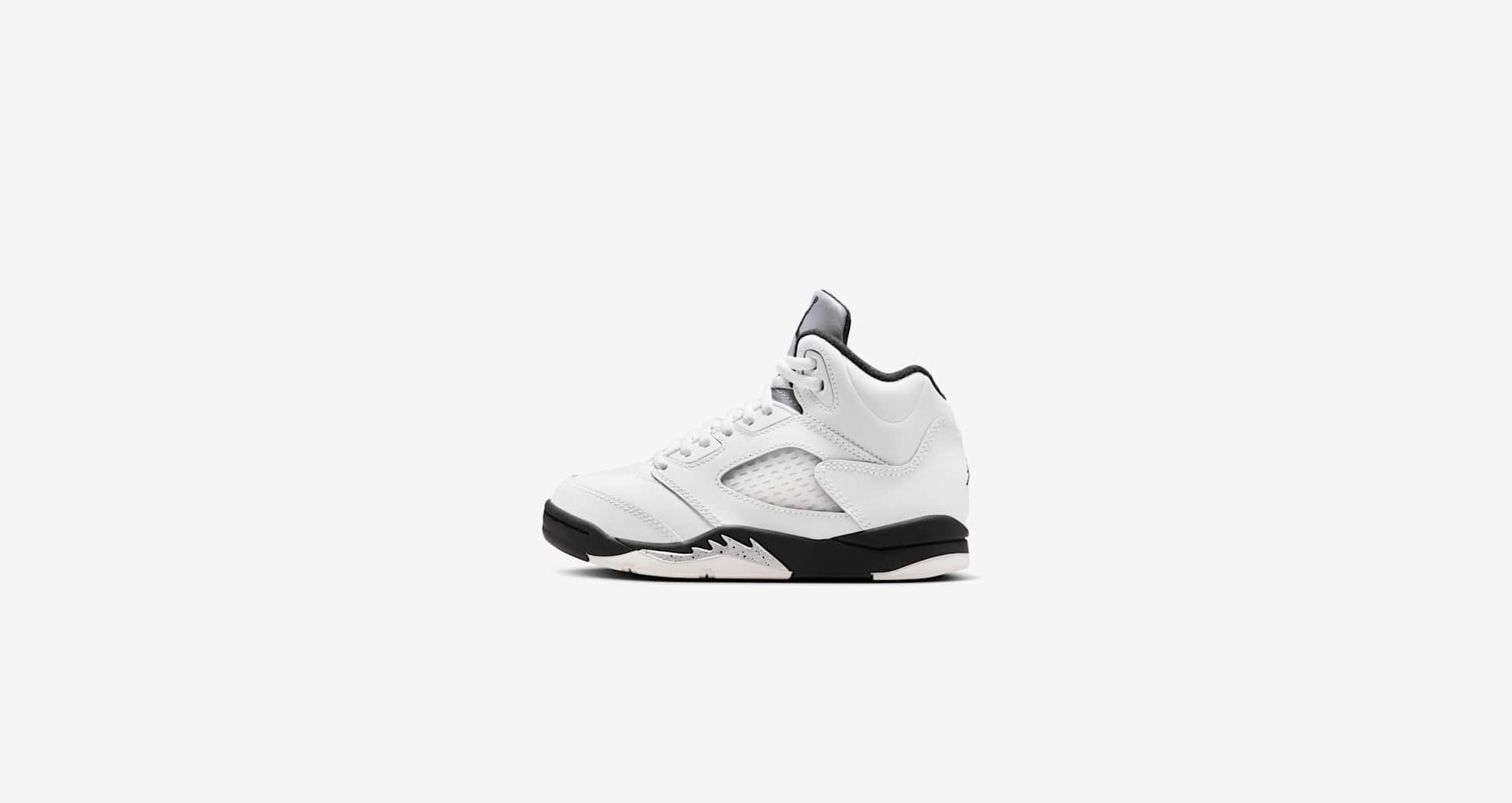 Little Kids' Jordan 5 'Black and White' (440889-110). Nike SNKRS