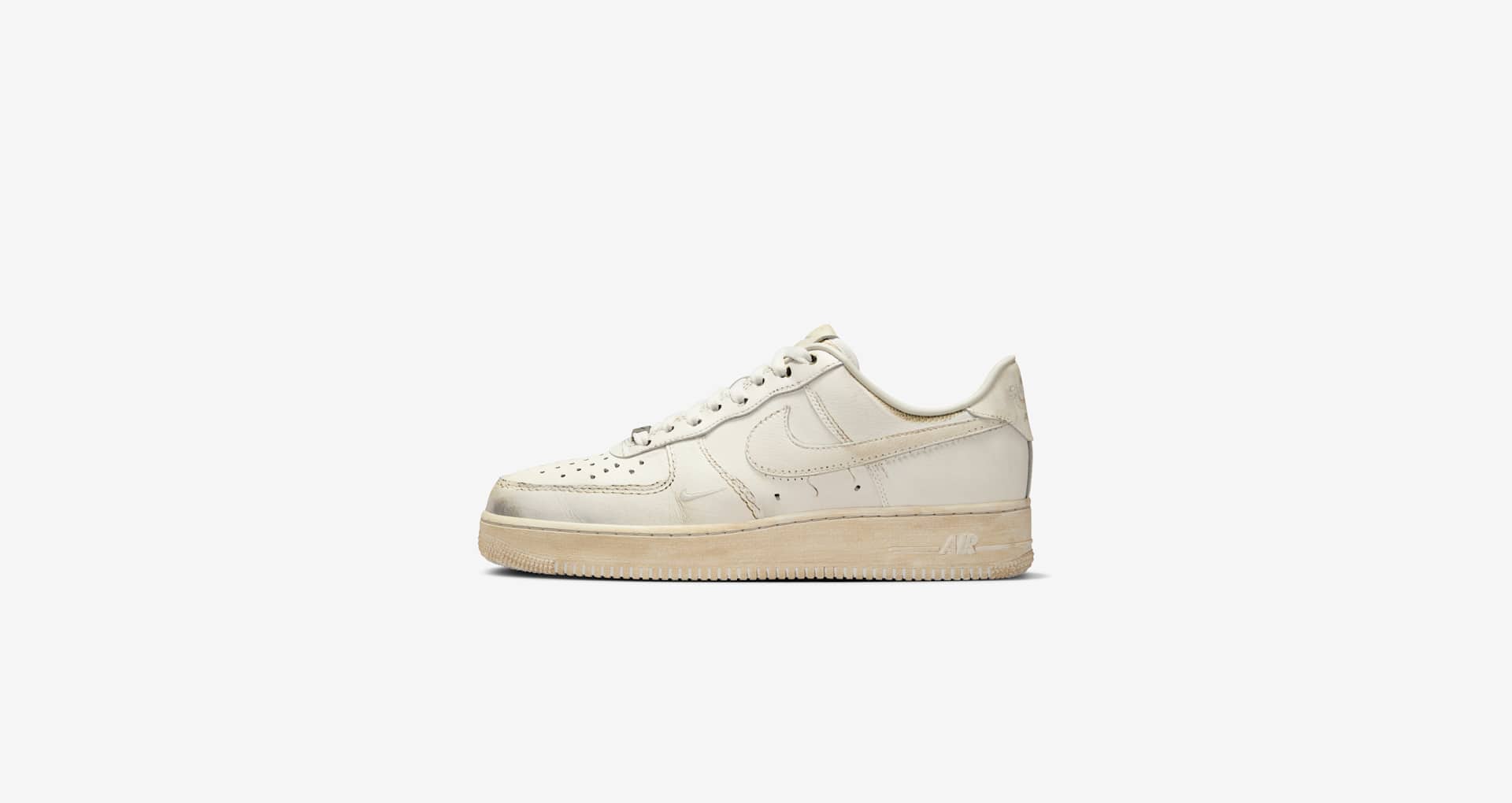Air Force 1 Low Dirty Triple White