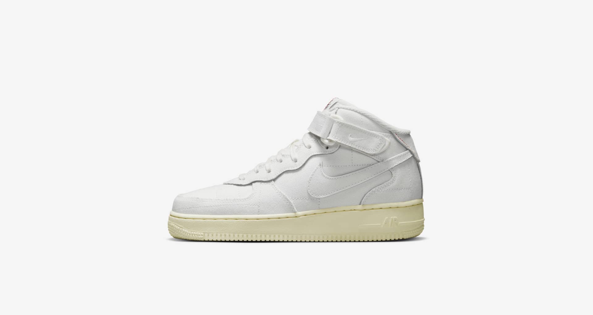 women-s-air-force-1-07-mid-