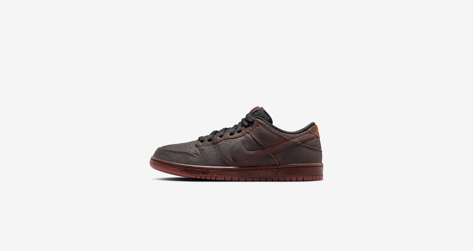 nike-sb-dunk-low-pro-prm-